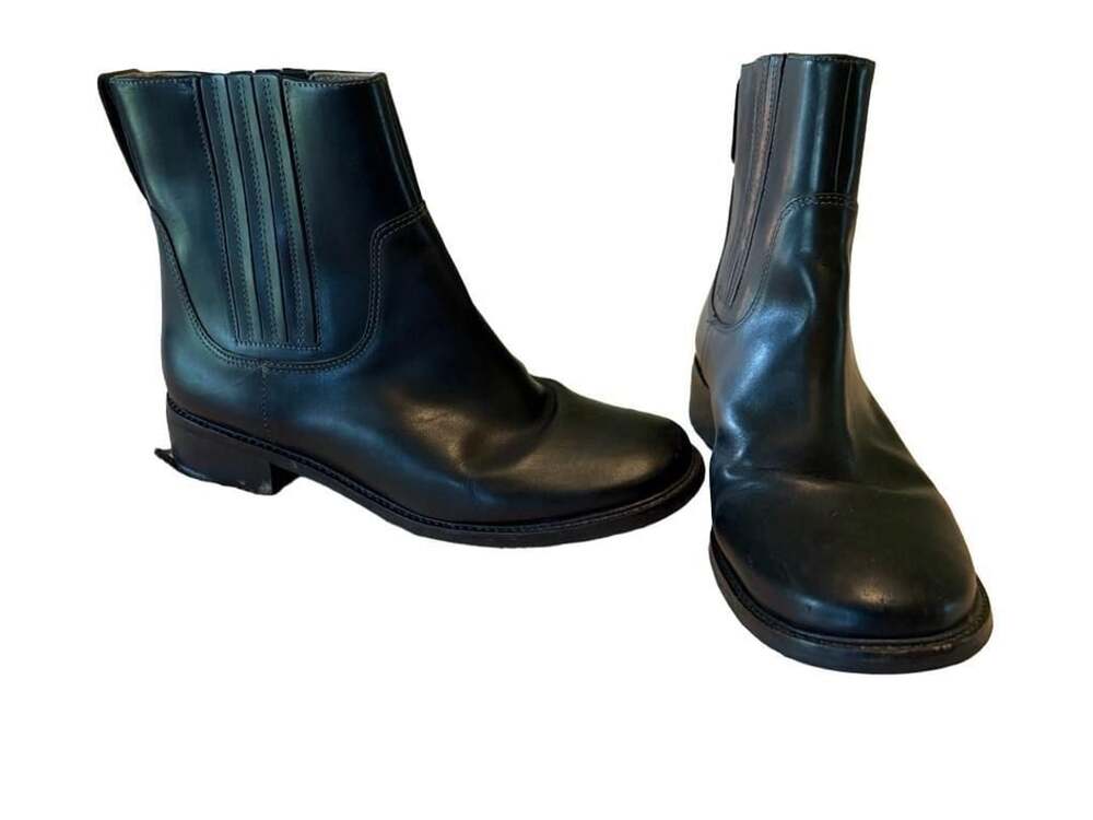 GUC  L.L. Bean Chelsea mid calf black leather boots, 7 wide